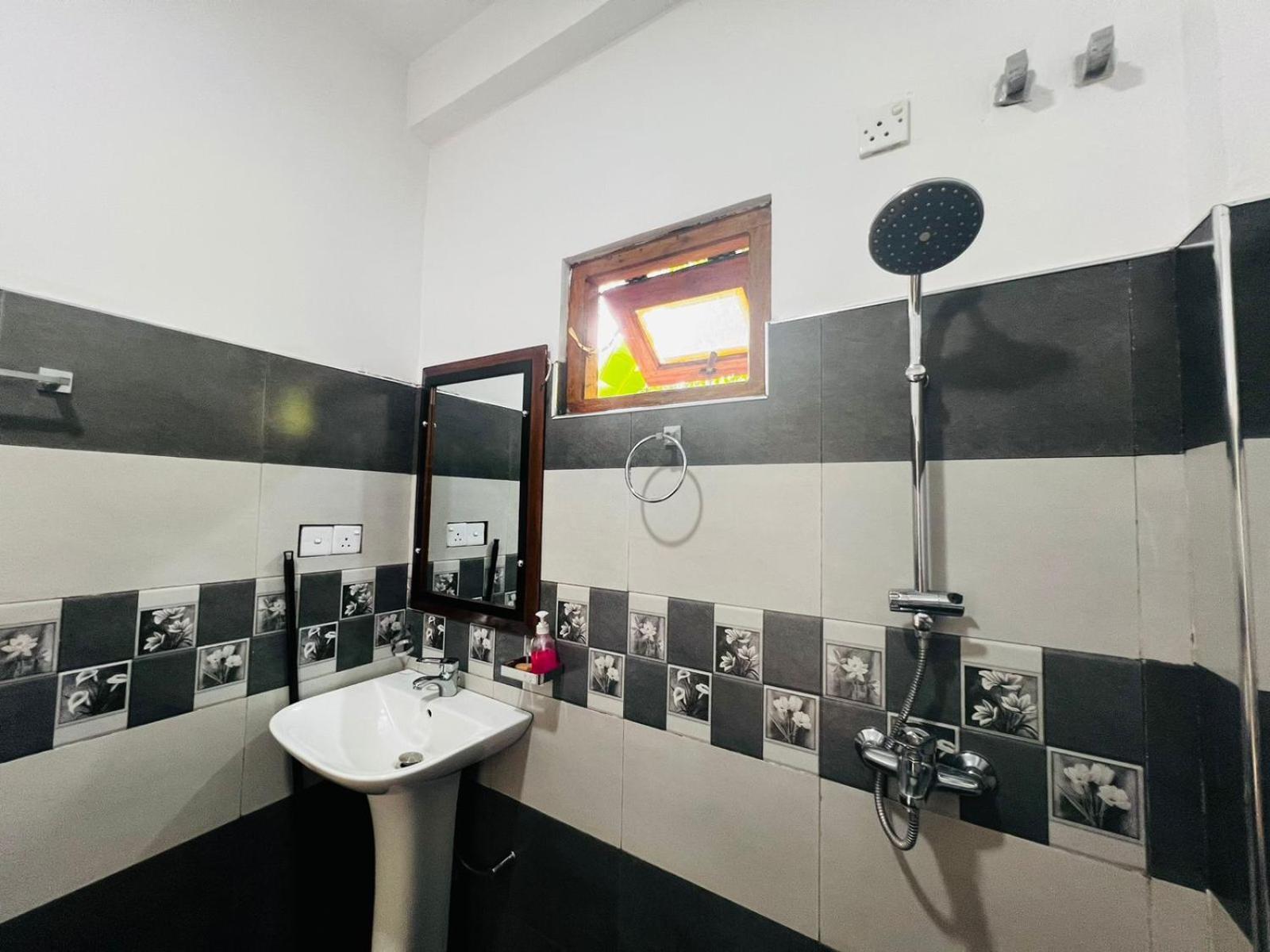 Rest Full Homestay Ella Exterior foto